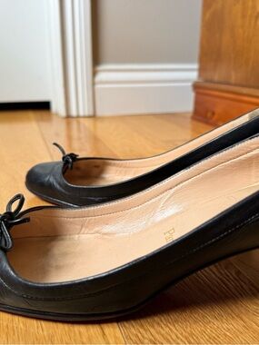 Louboutin black kitten heel size 38